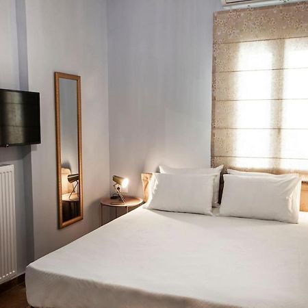 Pagrati Hilton Location Bentzi Family Suite 5 Athens Exterior photo